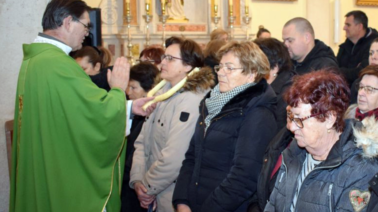 Znate li što je grličanje i zašto se taj obred održava na blagdan sv. Blaža?