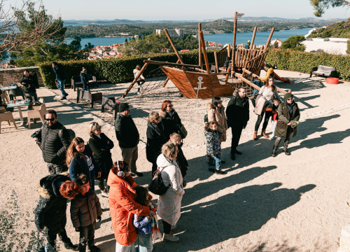 Nedjeljno druženje na Baroneu: Radionica, akcije u Klubu prijatelja i caffe baru, đir s vodičem...