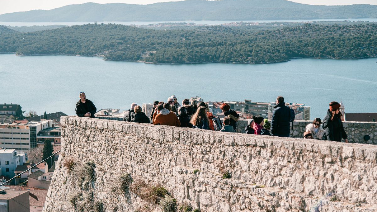 I zadnju nedjelju u veljači druženje na Tvrđavi Barone: Šetnja s vodičem, radionica, VR igre