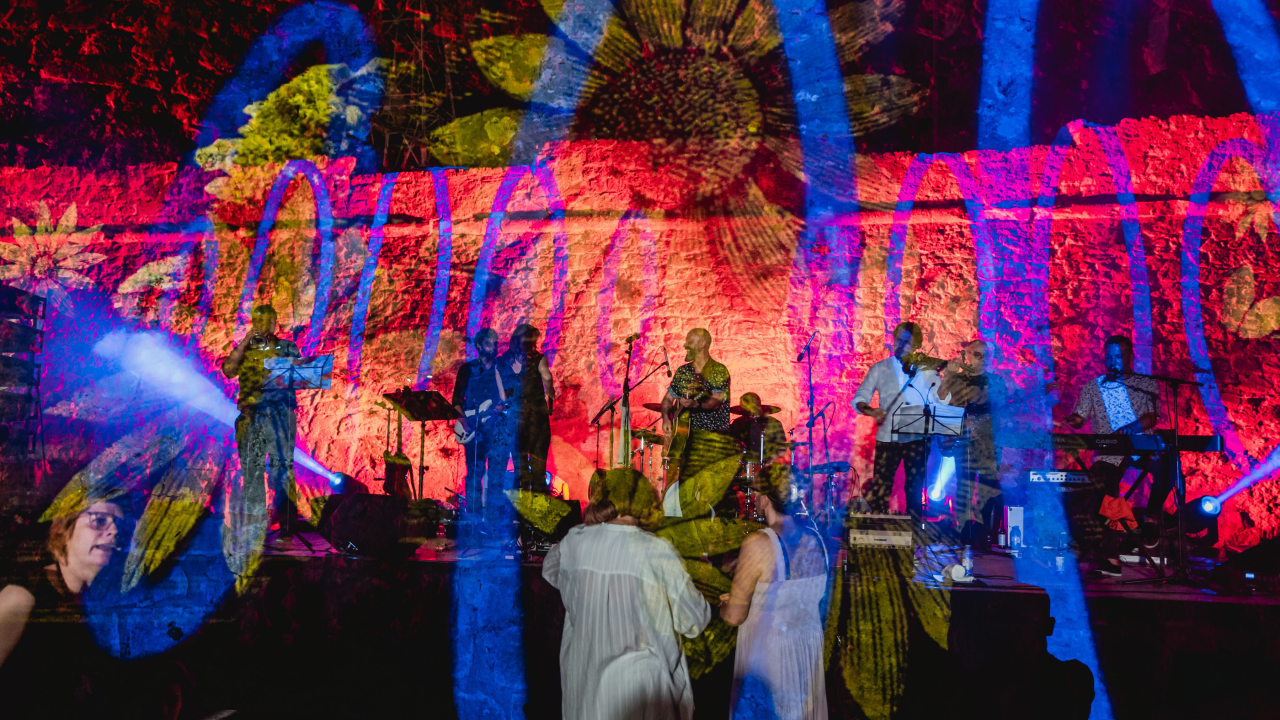 Šibenski vizualni spektakl na zagrebačkom Festivalu svjetla: Nevjerojatne instalacije i koncert Fogsellersa