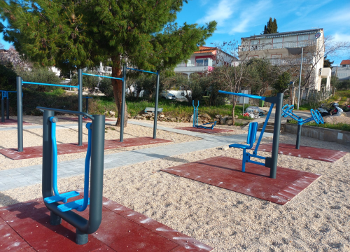 Dovršeno fitness igralište na plaži Starine u Pirovcu