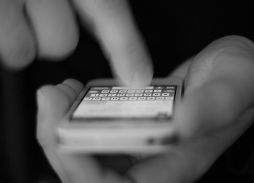 Kako nas mobitel prisluškuje? Stručnjak: 'Ako izgovorimo neke...'