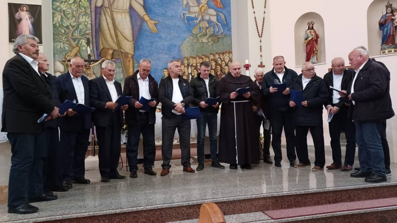 Održana 26. smotra crkvenog pučkog pjevanja Šibenske biskupije 'Puče moj' u Zatonu