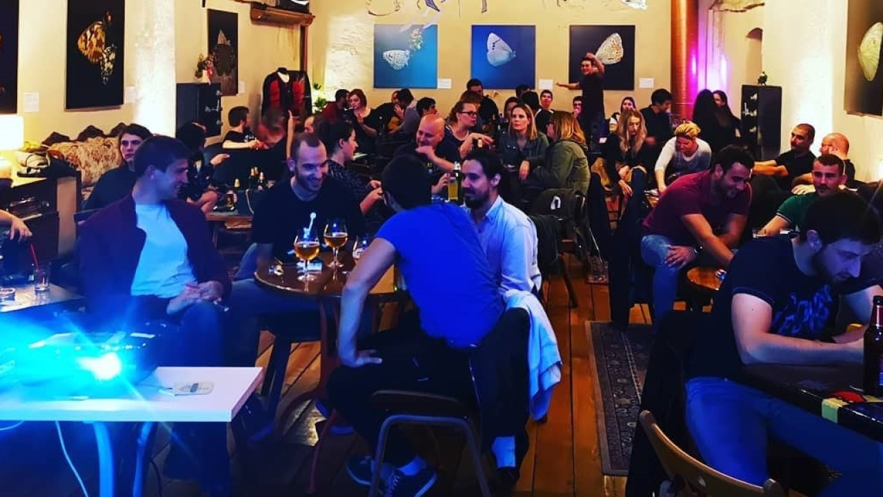 Večerašnje natjecanje u triviji u Azimutu pripremili šibenski gimnazijalci