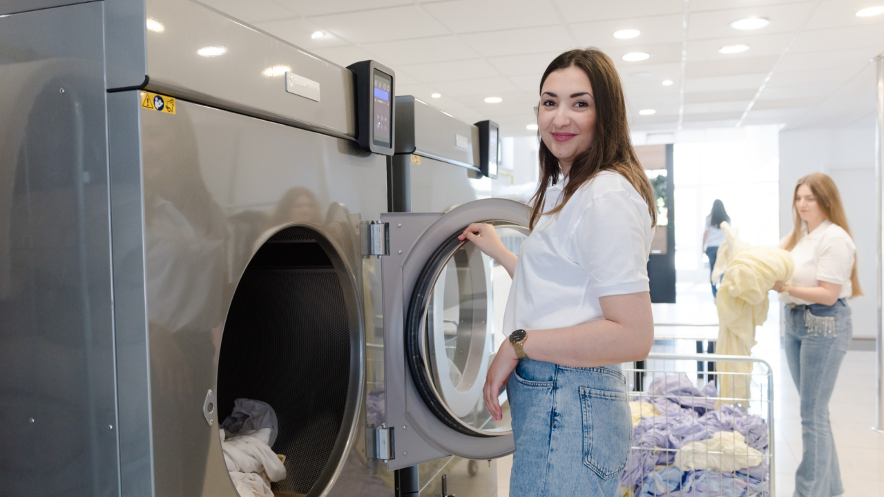 Fleka Expert pobrinut će se da vaše rublje bude čisto i opeglano!