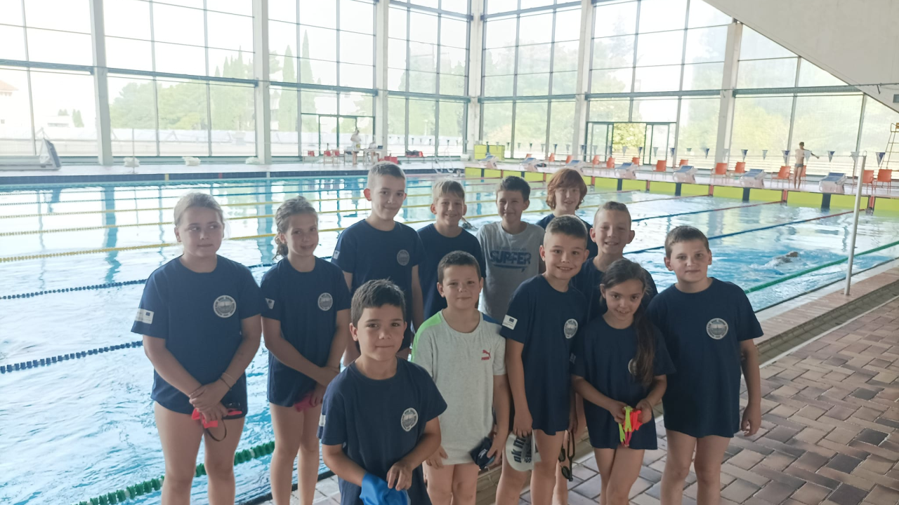 Uspjeh Plivačkog kluba 'More': Do medalja doplivali Luna Kunčić, Mate Džepina i Petar Stegić