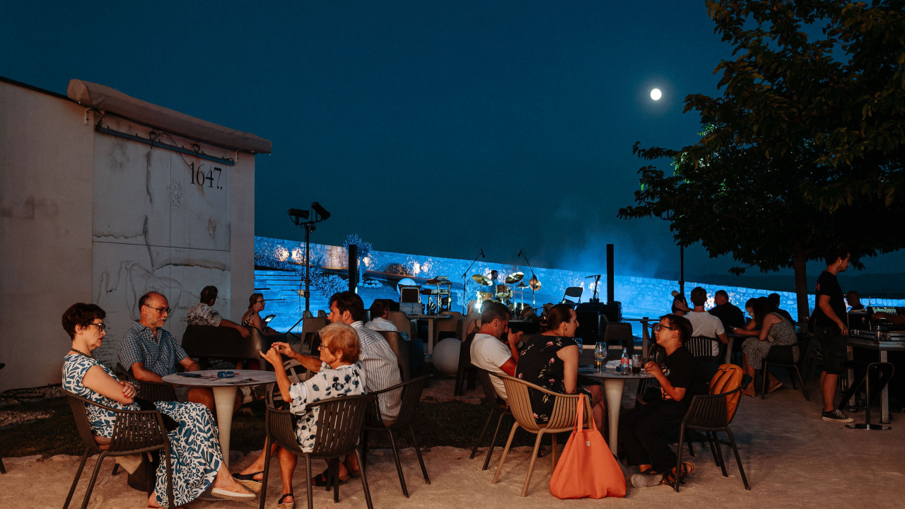 Početak kolovoza na Baroneu: Jazz koncert i filmovi pod vedrim nebom, provjerite program!