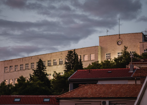 Preživjeti zadnju godinu srednje škole: Savjeti za novopečene šibenske maturante