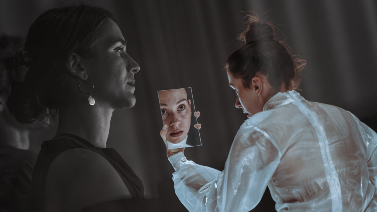 Strahovi malih razlika u Arsenu: Pitanja individualnog i kolektivnog, svjesnih i nesvjesnih obilježja sredine