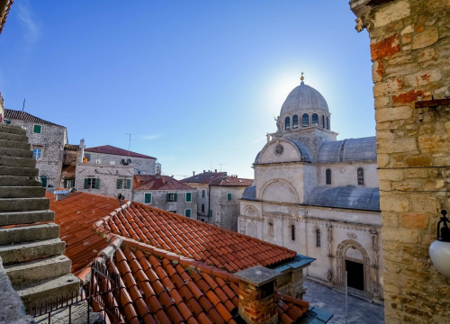 Srednjoškolci o vjeri u školi: I etika i vjeronauk su 'bird class', samo ih se proleti