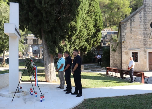 Fotografija 8 - Nagrada Grada Skradina posthumno dodijeljena Ivanu Šišku