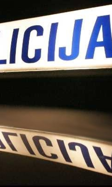 Jedno dijete poginulo a sedmero djece ozlijeđeno u prometnoj nesreći kod Novog Sada