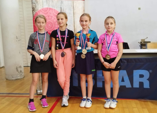 Fotografija 5 - Odličan uspjeh mladih stolnoteniskih nada iz STK Šibenik na Pagu