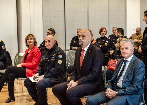 Fotografija 9 - Šibensko-kninska županija oslobođena od mina, župan Jelić: 'S ovim činom smo upravo završili rat'