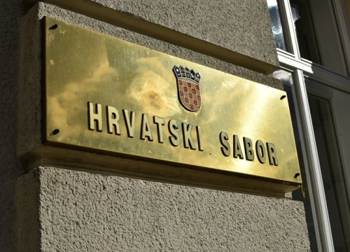 Sabor odbio da se pokrenu pregovori o izmjenama ugovora sa Svetom Stolicom
