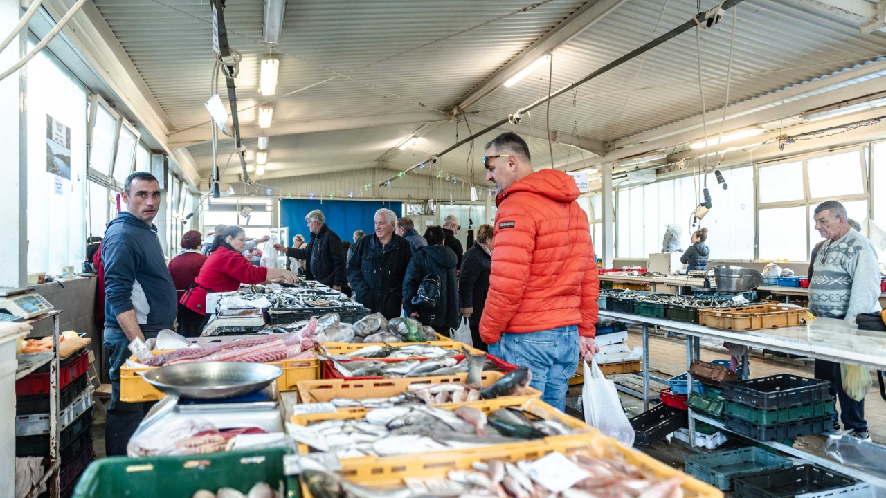 Petkom se posti, ali iznimno i ove nedjelje: Peškarija u Šibeniku radit će i na Badnji dan pa stignete po ribu