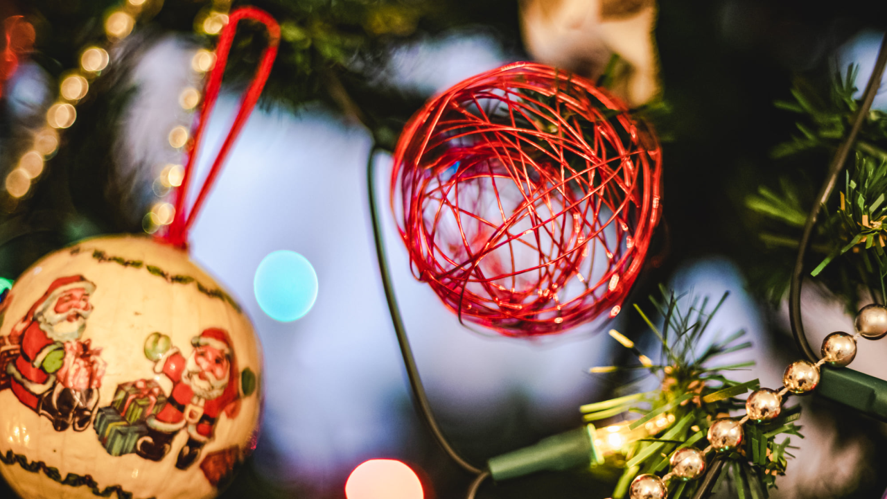 Znate li uistinu što je Badnjak i zašto se baš danas kiti bor?