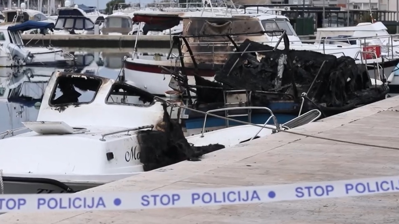 Policija o požaru sedam brodova u Pirovcu: Požar izazvao tehnički kvar