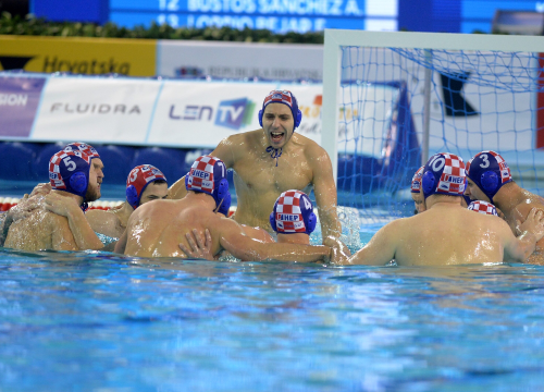 Hrvatska slavila protiv Španjolske