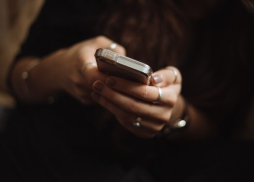 Pripazite, pojavila se nova prevara! Ovo su znakovi da je u pitanju lažna SMS poruka