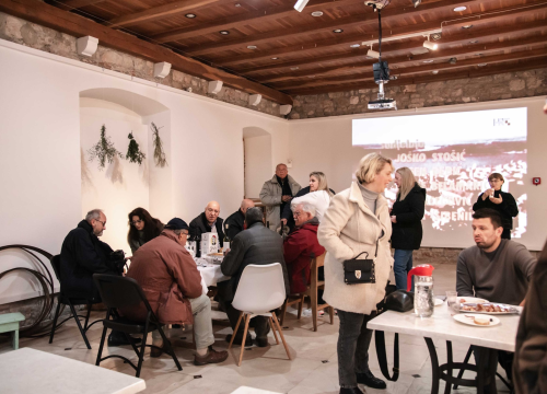 Fotografija 6 - Trčanje, potrage, klape, rock and roll: Noć muzeja u Šibeniku za novu publiku prolazi uz dobar odaziv