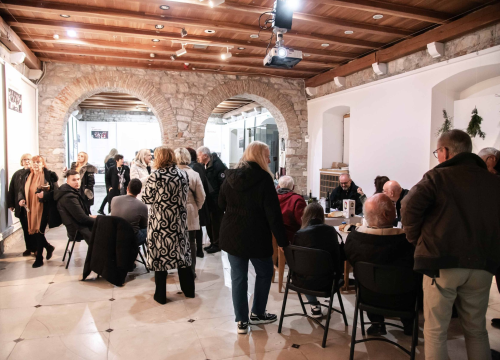 Fotografija 8 - Trčanje, potrage, klape, rock and roll: Noć muzeja u Šibeniku za novu publiku prolazi uz dobar odaziv