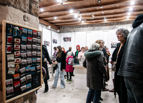 Fotografija 7 - Trčanje, potrage, klape, rock and roll: Noć muzeja u Šibeniku za novu publiku prolazi uz dobar odaziv