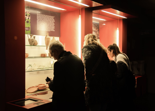 Fotografija 16 - Trčanje, potrage, klape, rock and roll: Noć muzeja u Šibeniku za novu publiku prolazi uz dobar odaziv