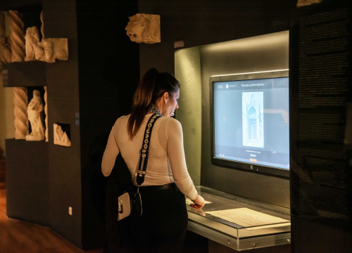 Fotografija 22 - Trčanje, potrage, klape, rock and roll: Noć muzeja u Šibeniku za novu publiku prolazi uz dobar odaziv