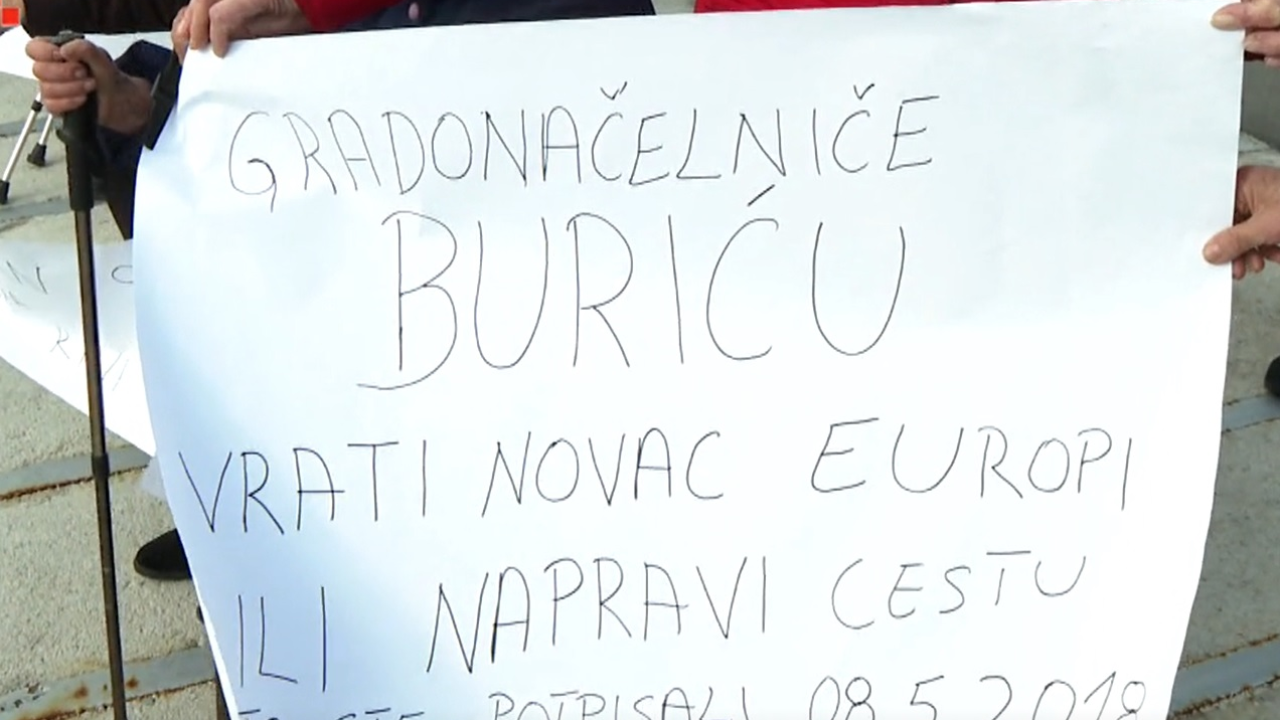 Dok Grad Šibenik 'zna kako stvarima treba upravljati', pobune izbijaju na kopnu i na moru