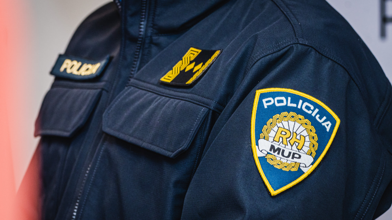 U Bilicama vozio bez dozvole neispravan motocikl