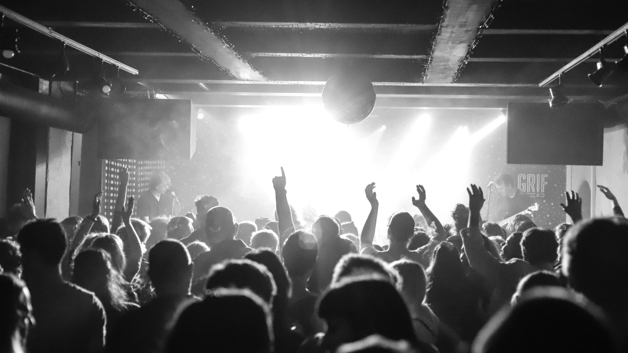 Šibenski klub Azimut slavi 12 godina rada uz koncert Ede Maajke