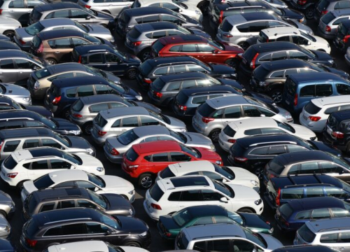 Dobre vijesti za vozače: Ovim bi automobilima u 2024. godini mogla jako pasti cijena