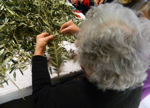 U Betini radionica pletenja maslinovih palmi