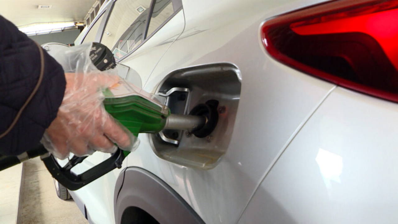 Mnogi vozači ne znaju za ovaj trik prilikom punjenja goriva