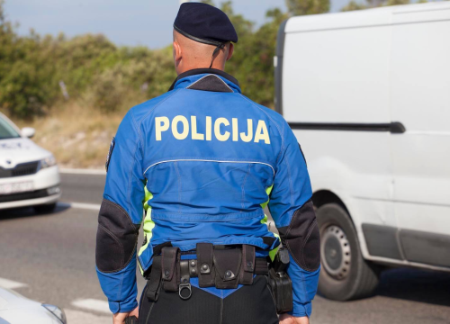 Austrijanac prošle subote naletio na neregistrirani motor kod Žaborića: Motorist teže ozlijeđen