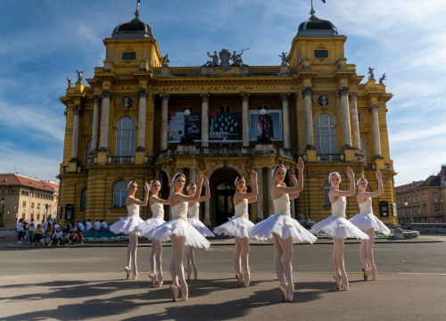 Fotografija 3 - Medicinske sestre, poštari, policajci, vatrogasci i balerine zaplesali u ritmu Rim Tim Tagi Dima