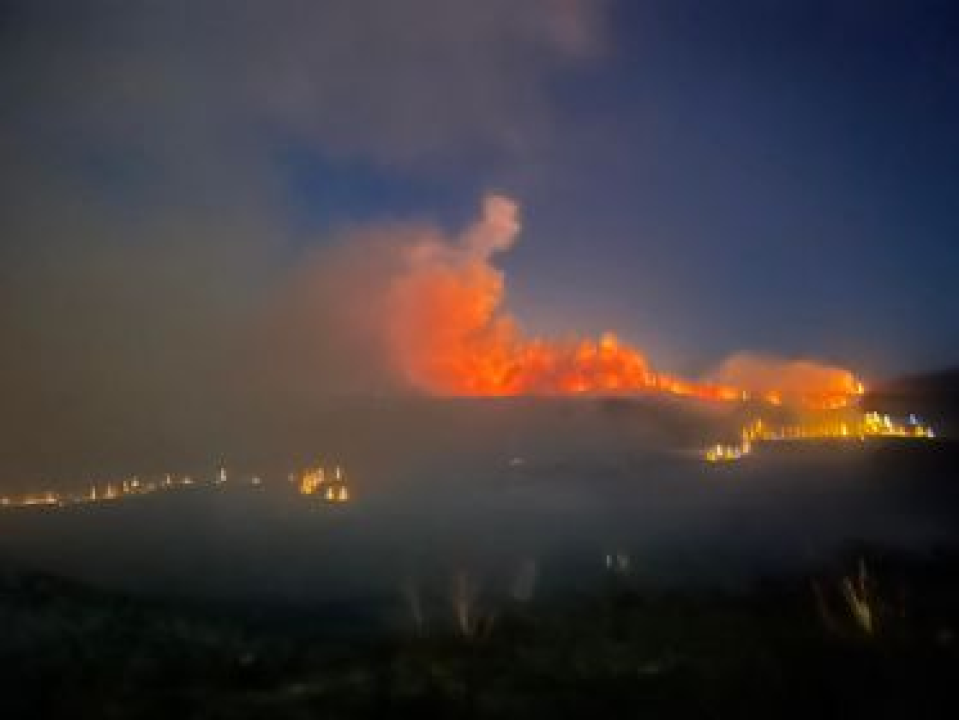 Još nije ugašen požar kod Vrpolja: Od jutros ga gase i dva kanadera