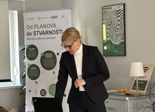 Fotografija 2 - Održani okrugli stolovi o energetskoj učinkovitosti te povećanju vidljivosti energetskih i klimatskih politika