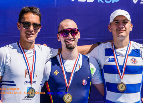 Fotografija 6 - Veslači Krke se iz 'drugog najljepšeg grada na svijetu' vratili se s 13 medalja