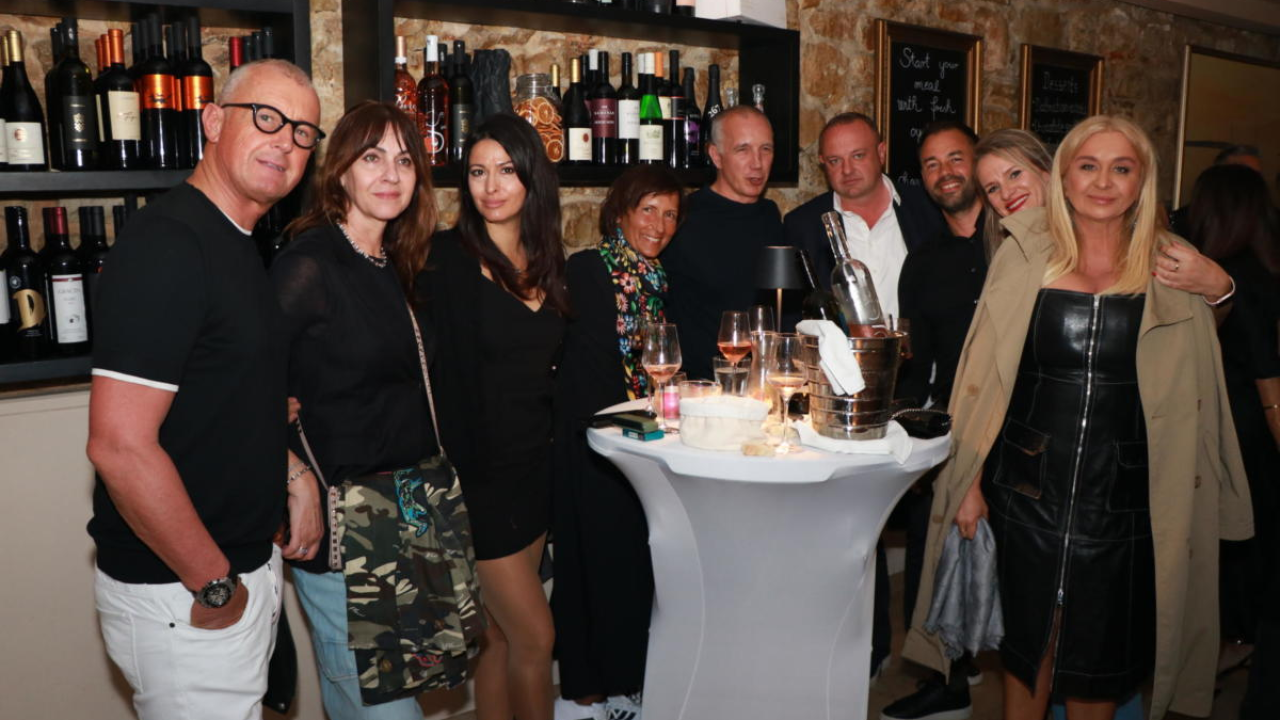 Pogledajte atmosferu s proslave:  Restoran Kamenar proslavio 50. godišnjicu neprekidnog rada!