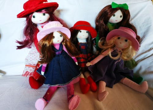 U knjižnici otvorenje izložbe lutaka Jadranke Svirčić