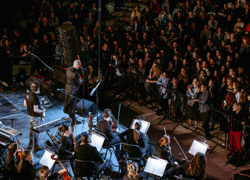 Odlično raspoložena publika i fantastičan nastup Urbana i gudača na Tvrđavi sv. Mihovil