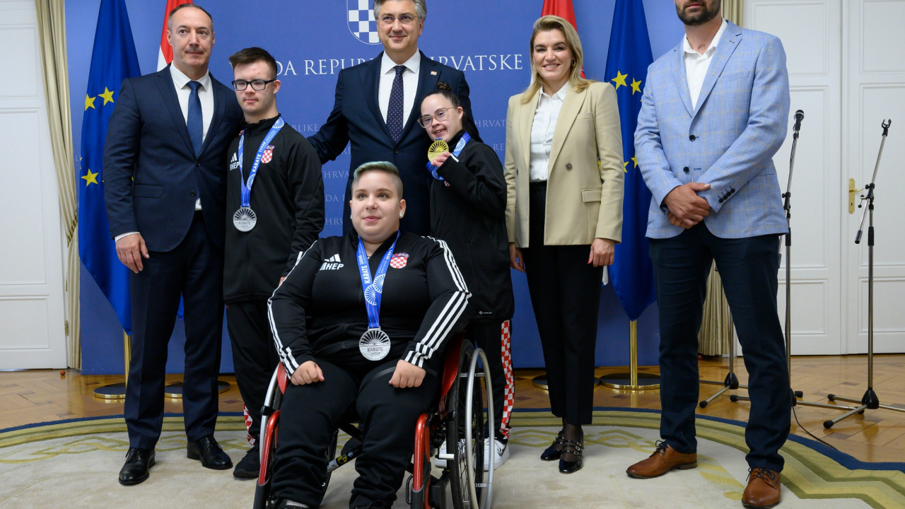 Julija Karadakić kod premijera Plenkovića nakon ispisivanja povijesti šibenskog parasporta