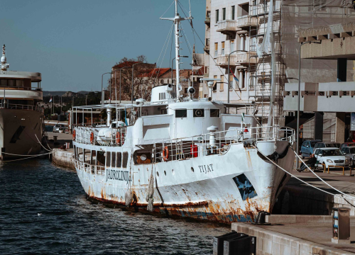 U ponedjeljak u knjižnici izložba 'Motorni brod Tijat – brod s dušom na liniji 505'