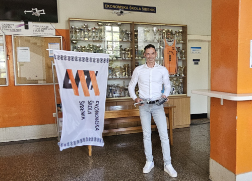 Ekonomska škola Šibenik postala prva škola koja razvija nova znanja u području bespilotnih letjelica