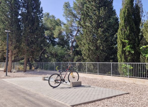 Fotografija 3 - Studentski centar Šibenik postavio parking za bicikle na Palacinu