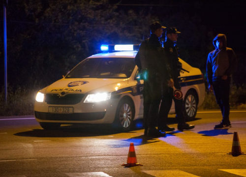 Vozač u Kninu odbio testiranje na droge, predao marihuanu i zaradio 1320 eura kazne