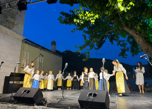 'Balarinci' iz DV Šibenske masline i Smilja nastupili na 1. smotri dječjeg folklora u Skradinu