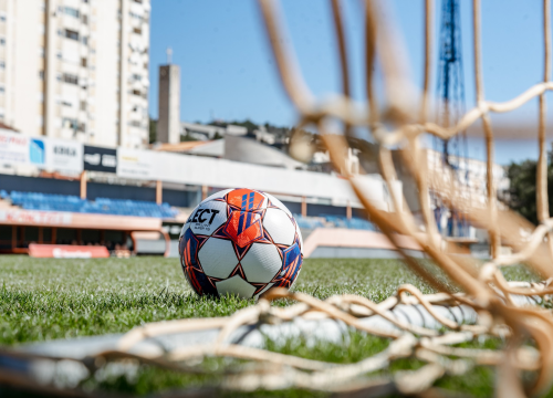 Na Šubićevcu ove srijede finale Županijskog nogometnog Kupa: Dinara i Zagora bore se za trofej